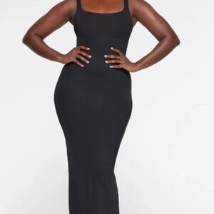 SKIMS TANK LONG SLIP DRESS